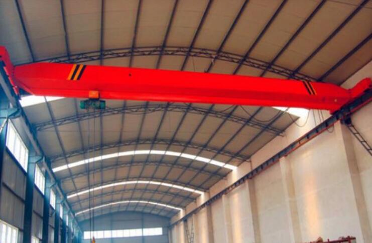 橋式起(qǐ)重機吊裝作(zuo)業規定有哪(nǎ)些?